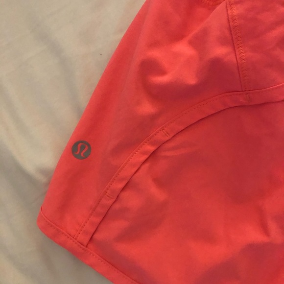 pink lululemon speed up shorts - Picture 3 of 4